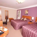 Eviston House Hotel 3*