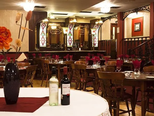 Hotel Eviston House 3*