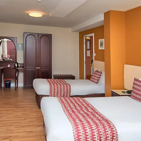 Eviston House Hotel 3*