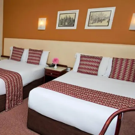 Eviston House Hotel 3*